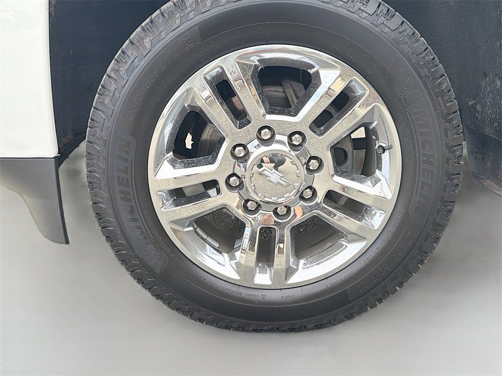 Used 2019 Chevrolet Silverado 2500 High Country w/ Duramax Plus Package image 35