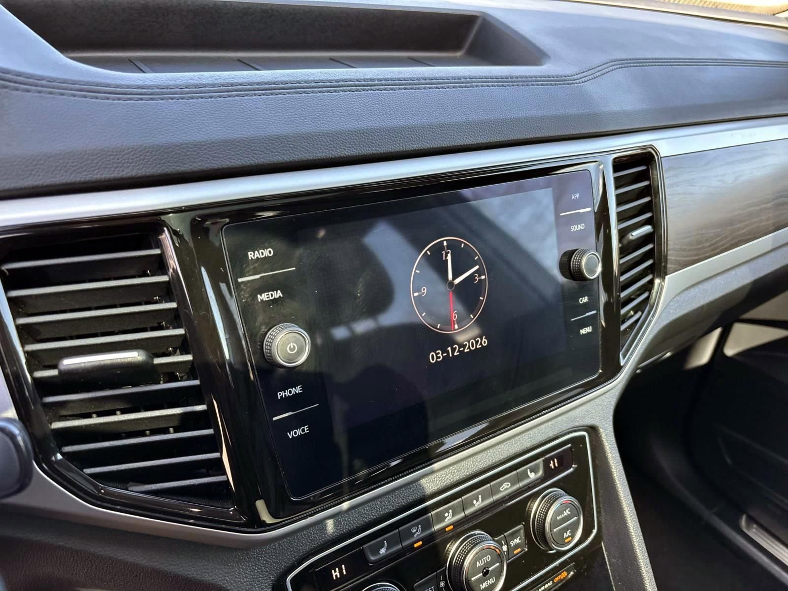 Used 2023 Volkswagen Atlas SE w/ Panoramic Sunroof Package image 19