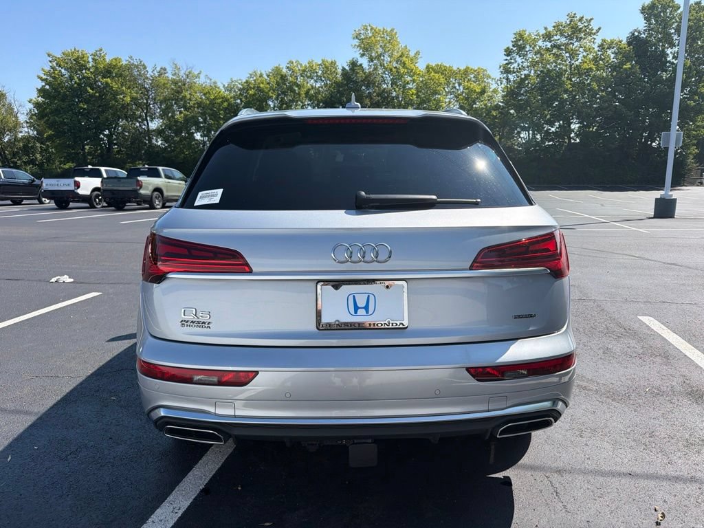 Used 2023 Audi Q5 2.0T Premium Plus w/ Premium Plus Package AWD/4WD image 4