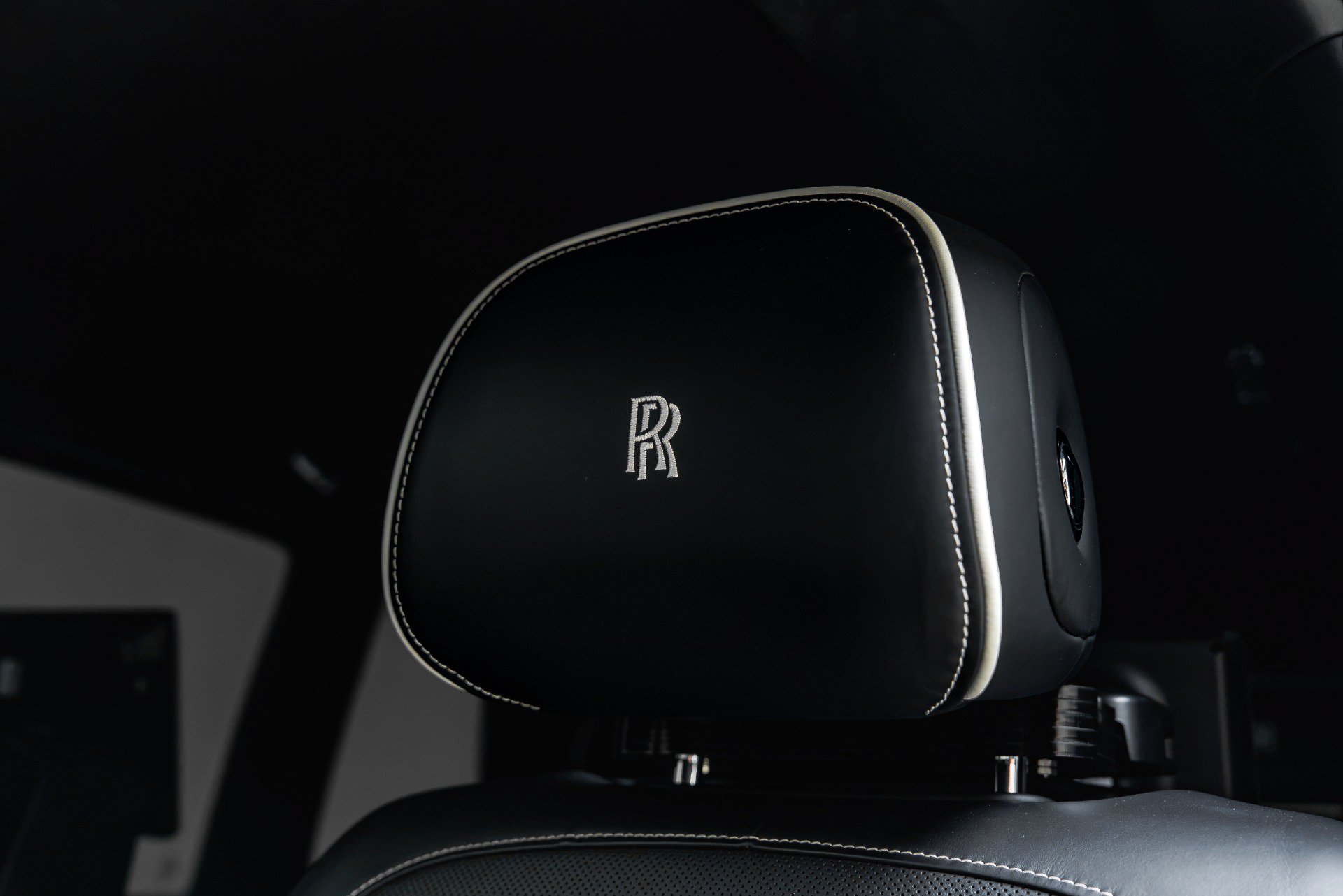 Used 2020 Rolls-Royce Cullinan AWD/4WD image 43
