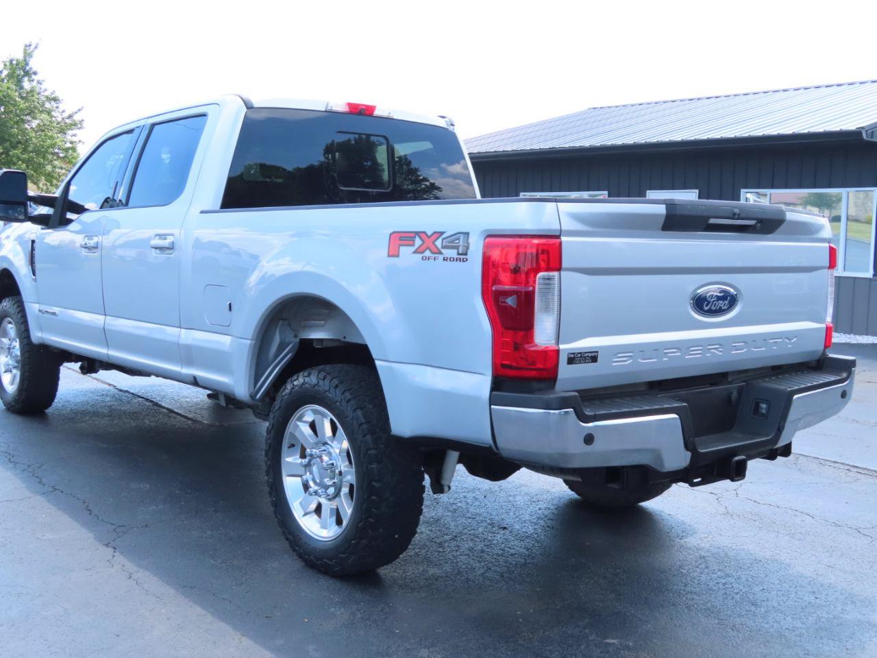 Used 2017 Ford F250 Lariat w/ Lariat Ultimate Package AWD/4WD image 19