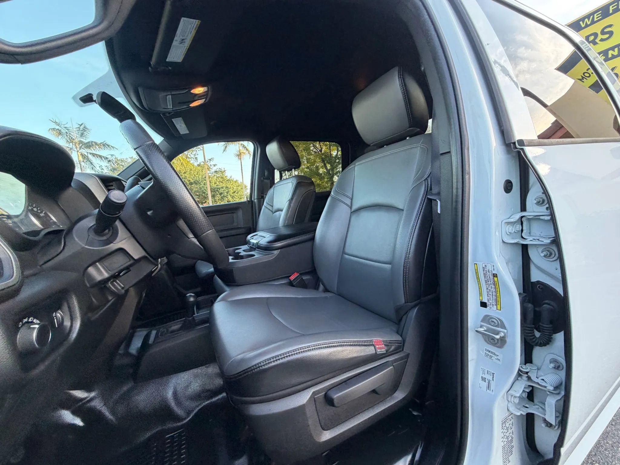 Used 2023 RAM 5500 Tradesman w/ Max Tow Package AWD/4WD image 14