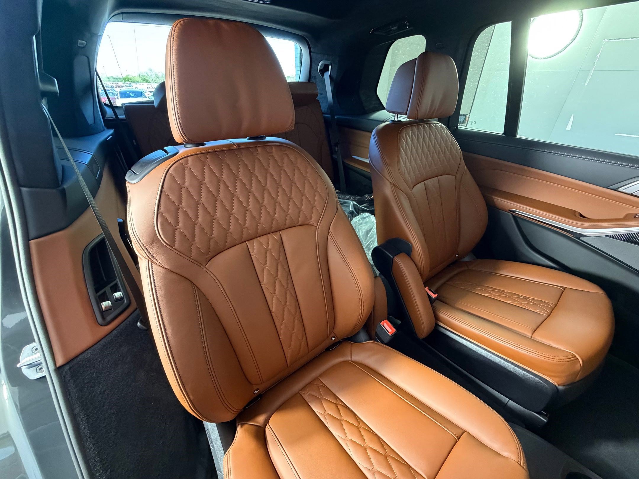 New 2026 BMW X7 M60i image 33