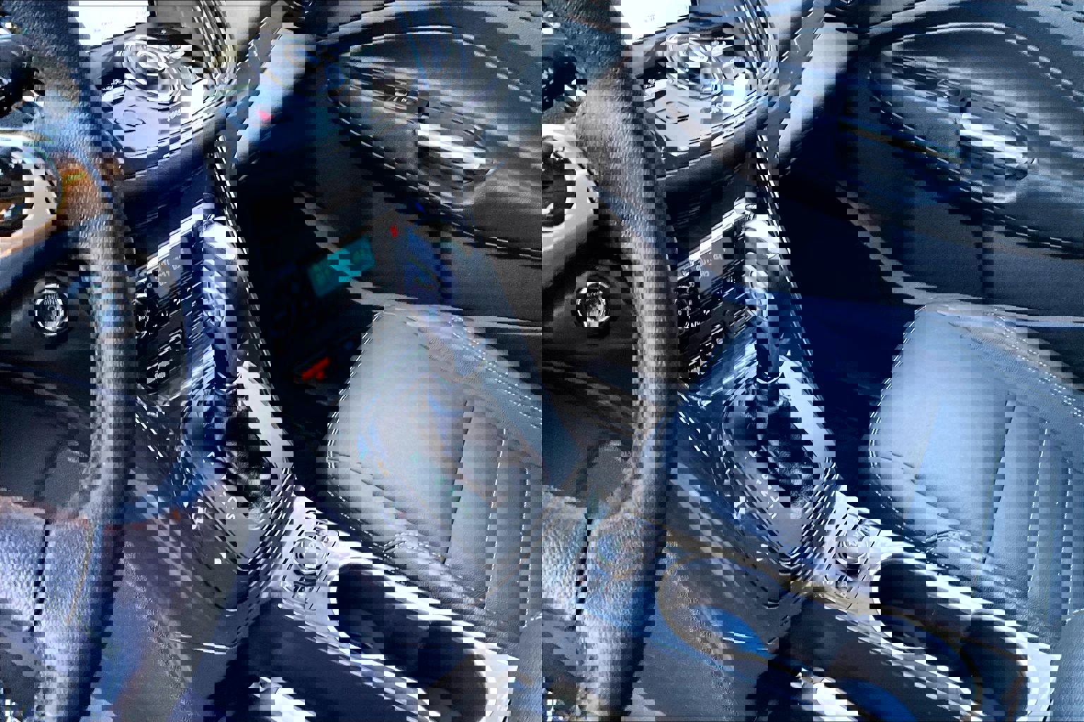 Used 2016 Ford Escape Titanium image 16