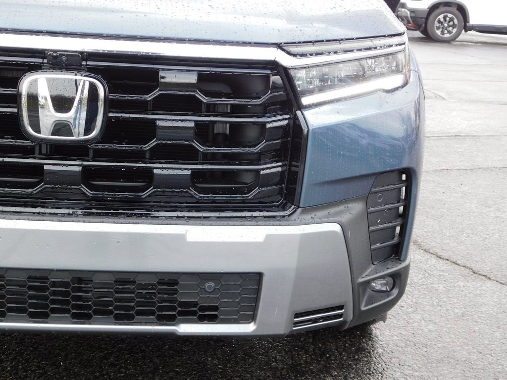 New 2026 Honda Pilot Touring image 9
