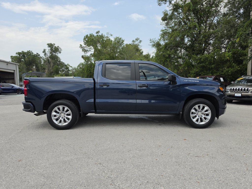 Used 2022 Chevrolet Silverado 1500 Custom RWD image 3