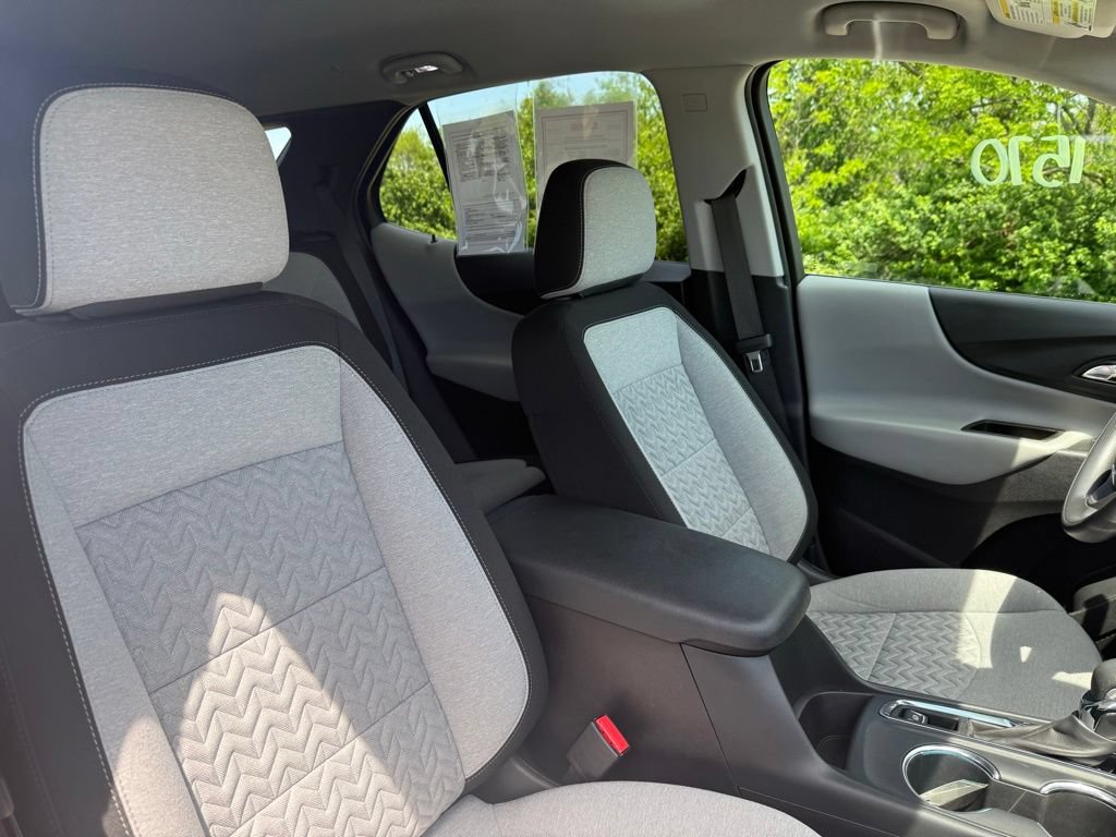 Used 2024 Chevrolet Equinox LS w/ LS Convenience Package FWD image 23