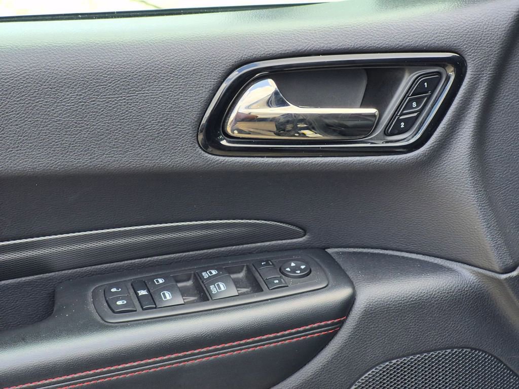 Used 2025 Dodge Durango GT AWD/4WD image 13