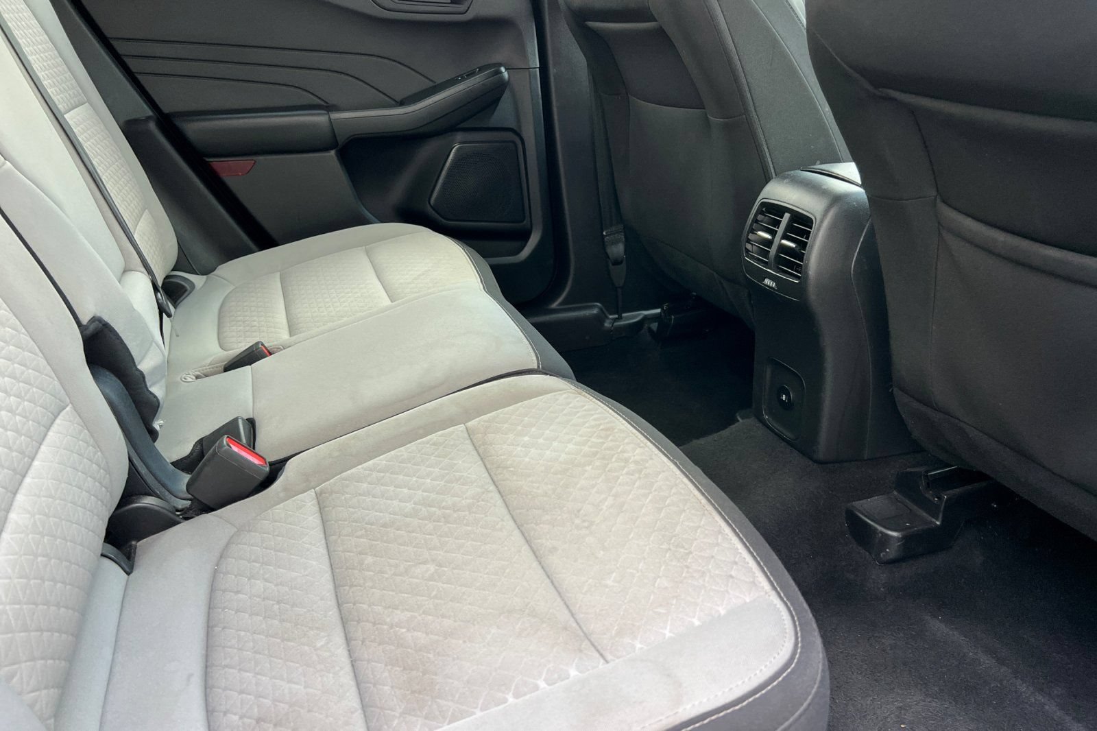 Used 2024 Ford Escape Active FWD image 18