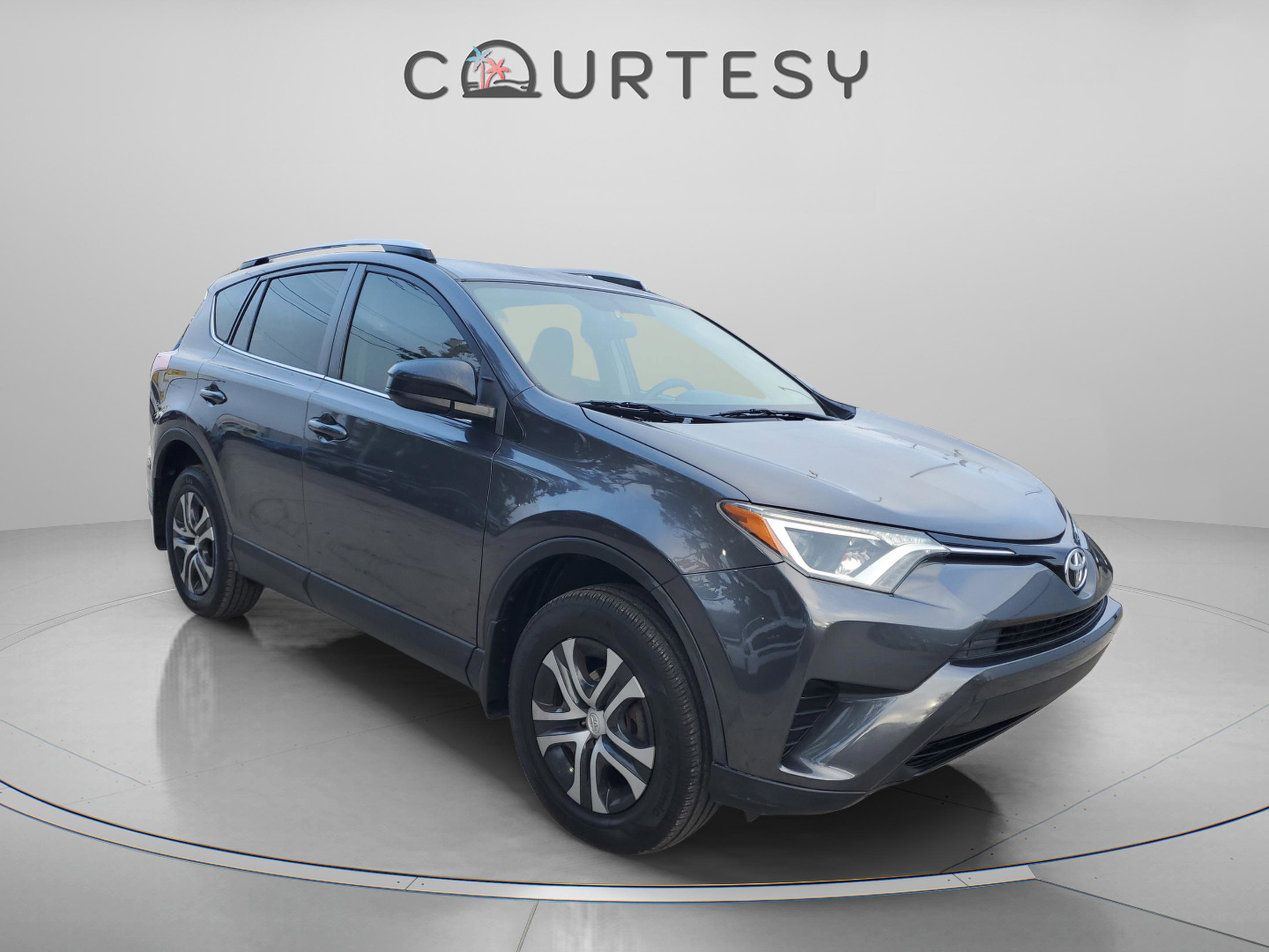 Used 2016 Toyota RAV4 LE image 6