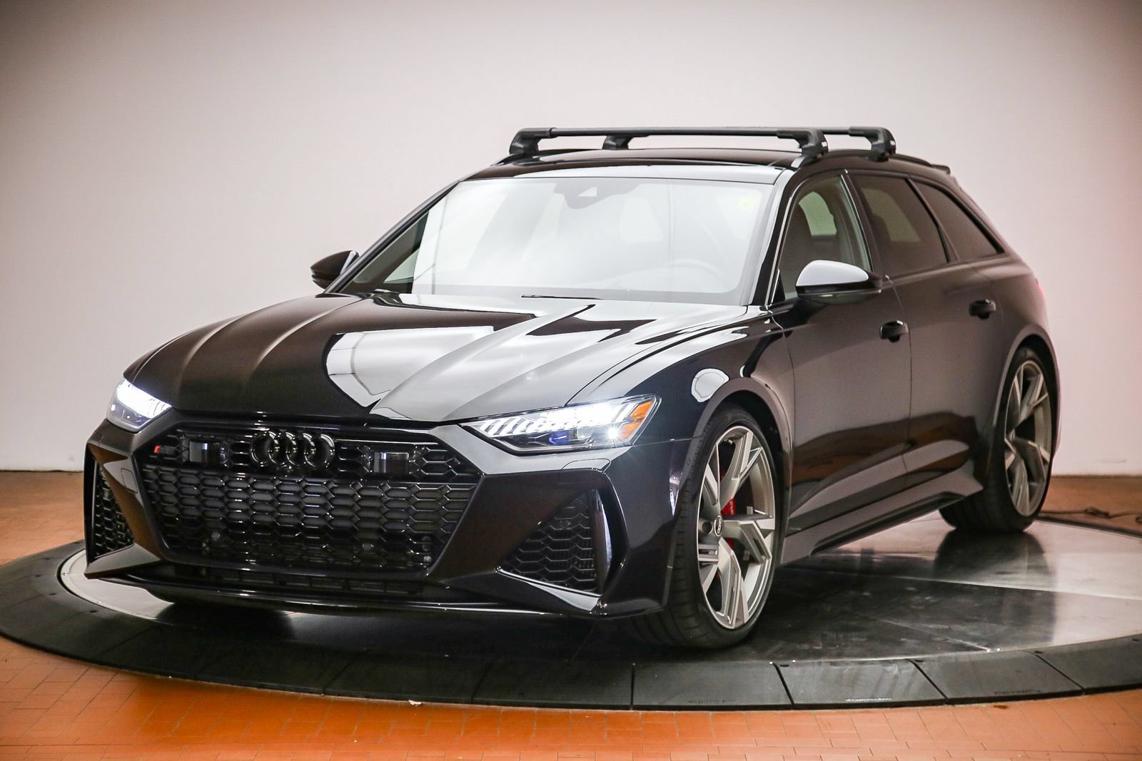 Certified 2021 Audi RS 6 w/ Executive Package AWD/4WD image 8