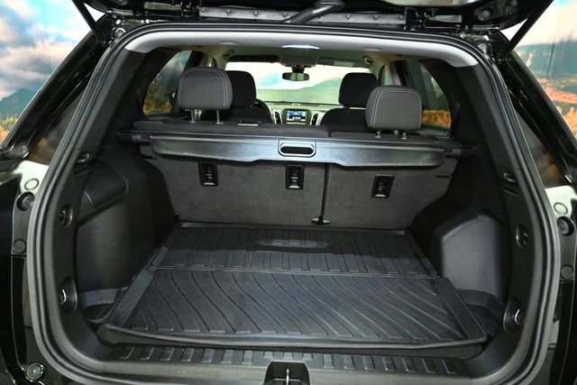 Used 2021 Chevrolet Equinox LS w/ LPO, Blackout Package image 53