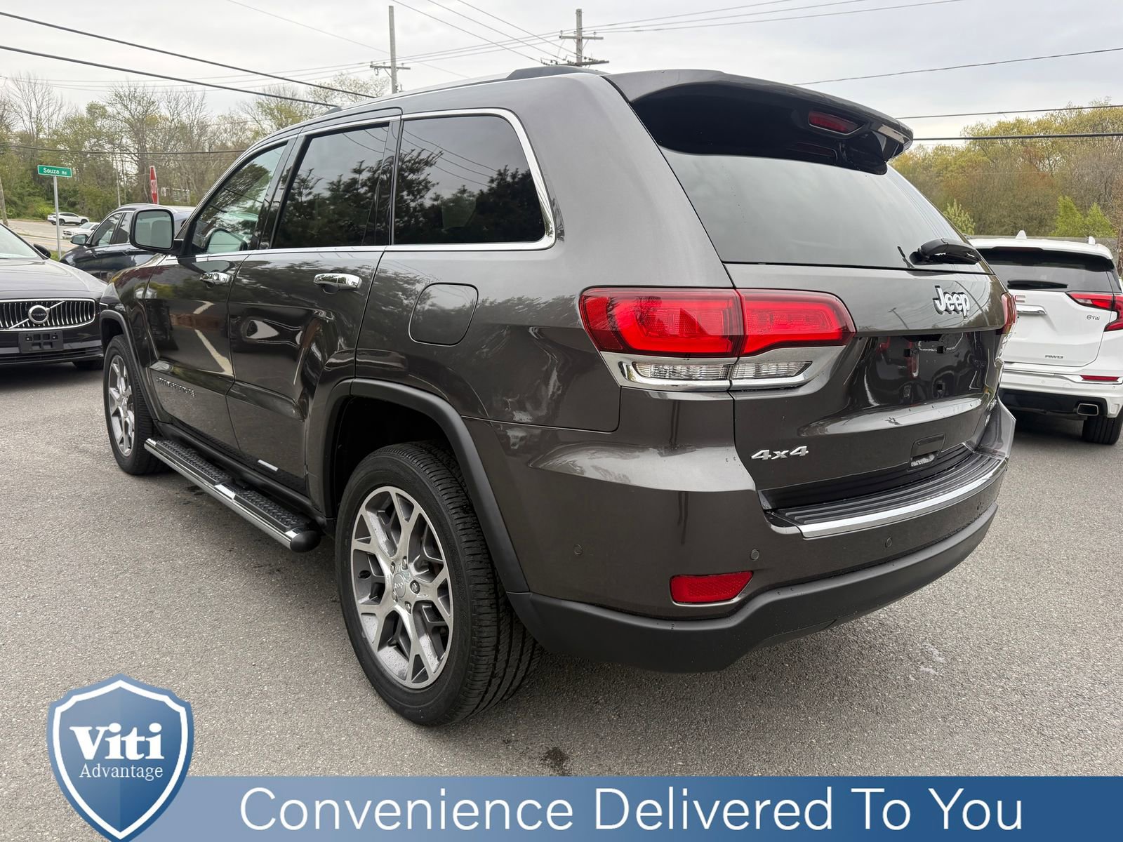 Used 2020 Jeep Grand Cherokee Limited AWD/4WD image 6