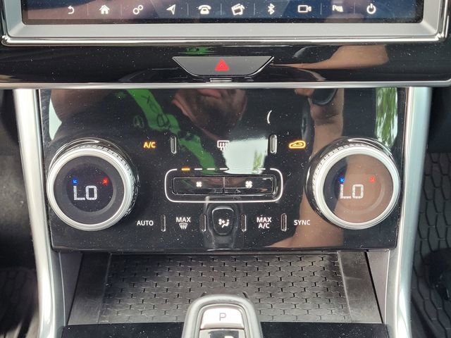 Used 2020 Jaguar XE S RWD image 21