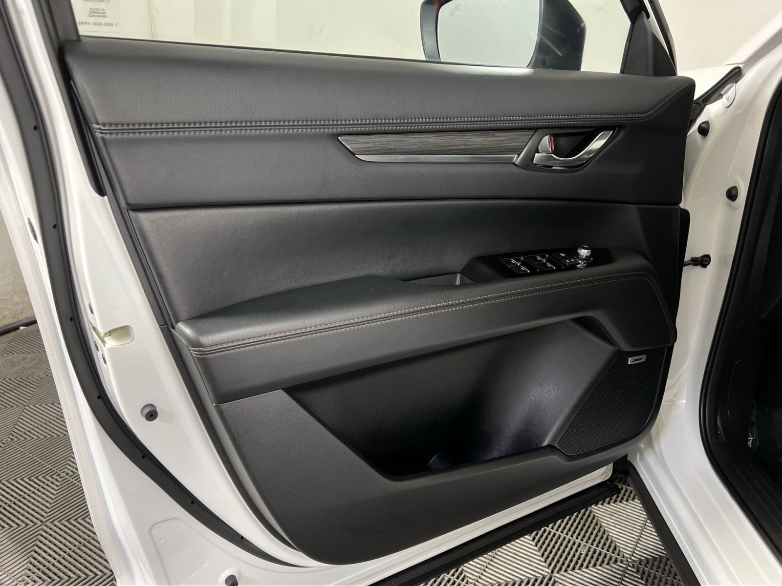 Used 2023 MAZDA CX-5 AWD 2.5 S w/ Premium Plus Pkg image 14