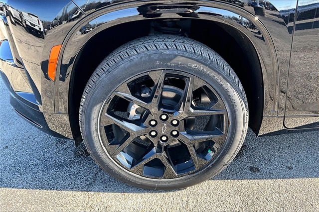 Used 2025 Chevrolet Traverse RS w/ LPO, Floor Liner Package image 35