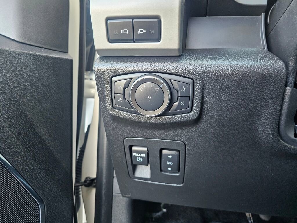 Used 2020 Ford F150 Lariat image 21