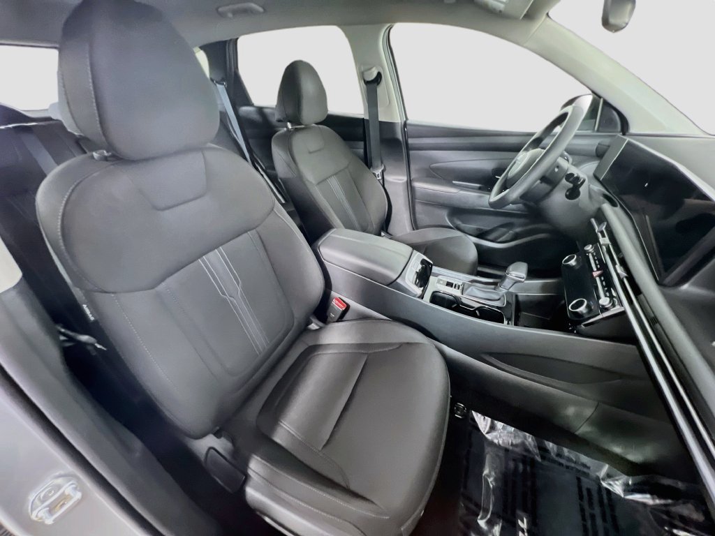 Certified 2025 Hyundai Tucson SEL AWD/4WD image 28