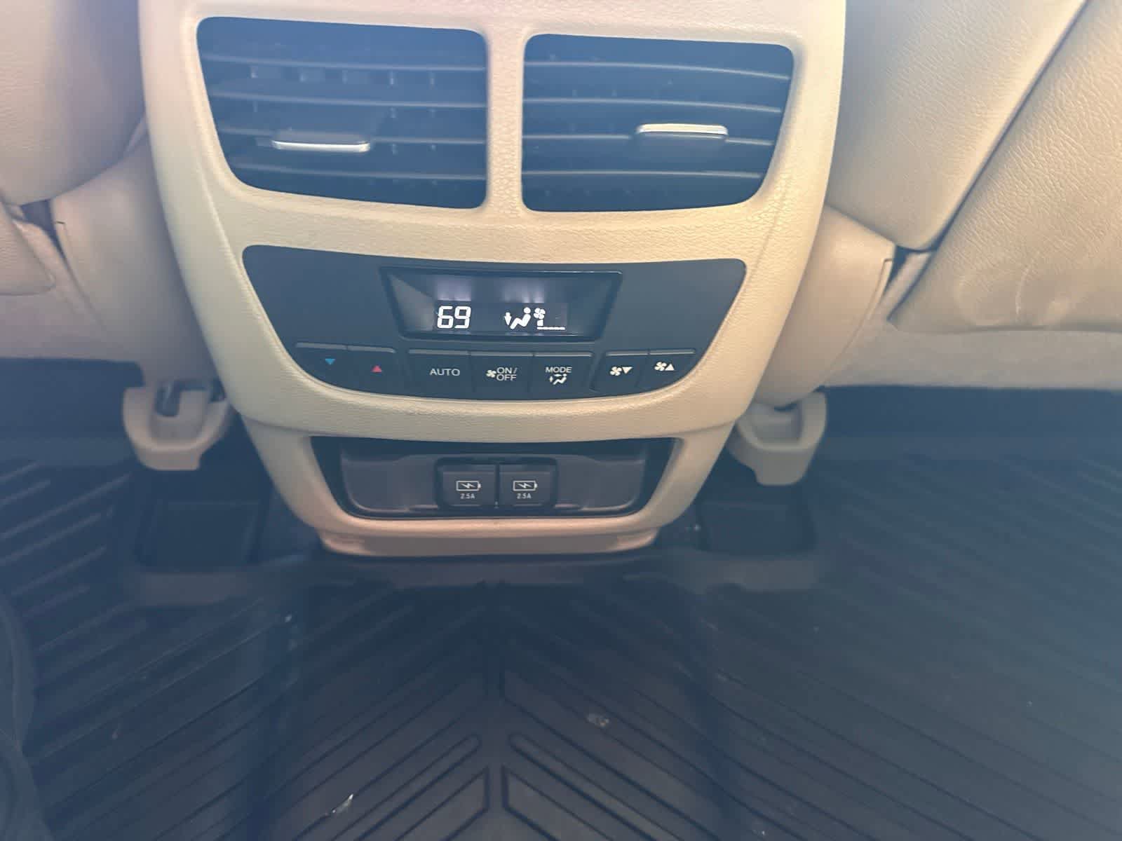 Used 2018 Acura MDX FWD image 24