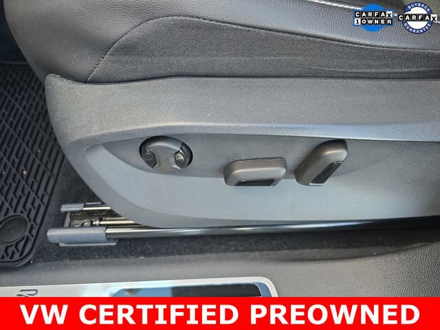 Used 2023 Volkswagen Tiguan SE R-Line image 28