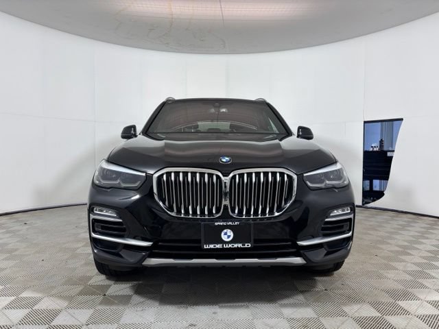 Used 2019 BMW X5 xDrive40i w/ Premium Package 2 AWD/4WD image 2