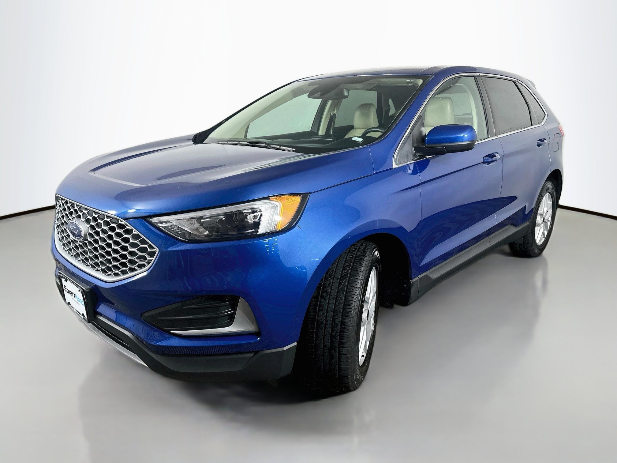 Used 2024 Ford Edge SEL AWD/4WD image 3