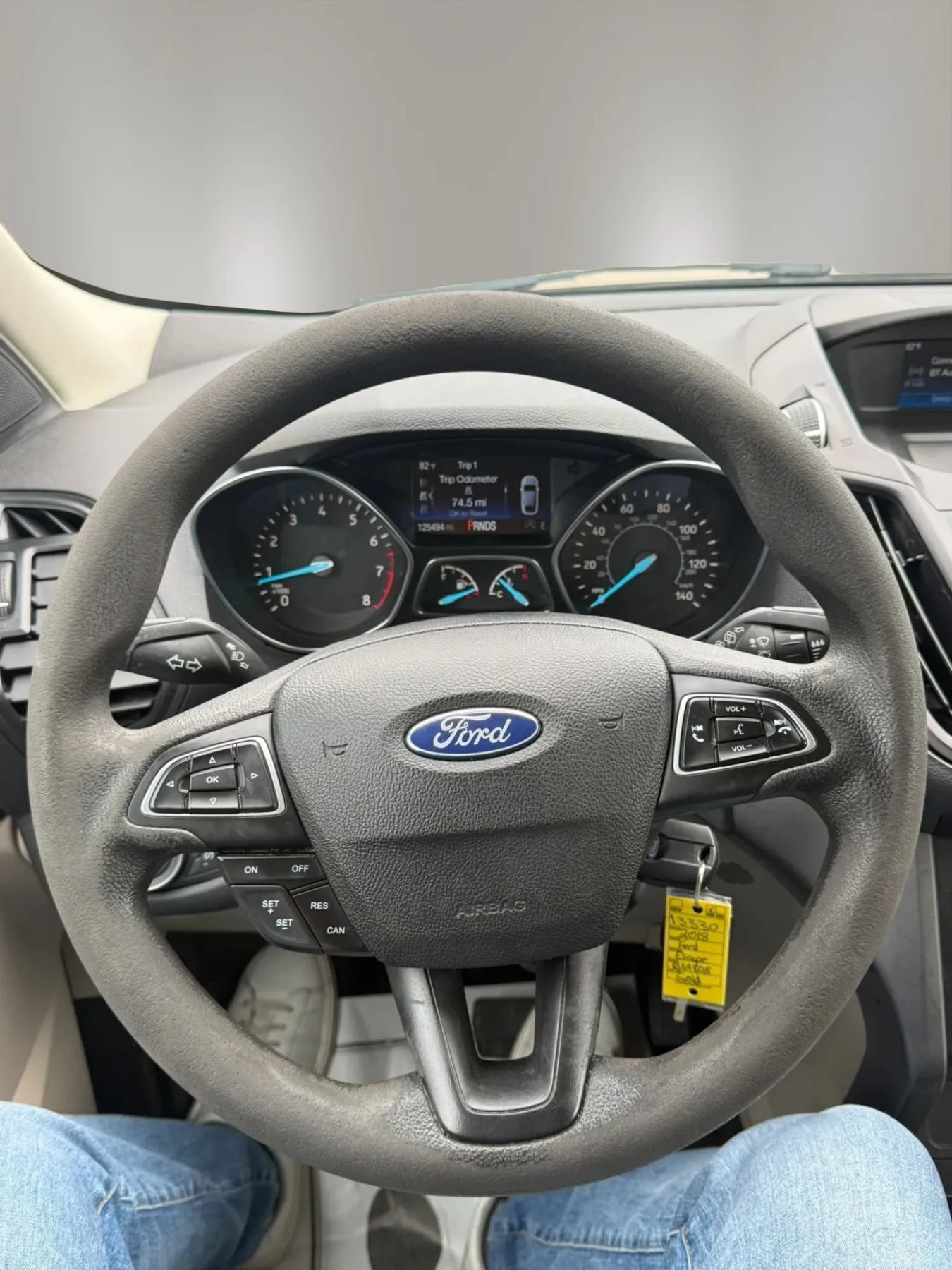 Used 2018 Ford Escape SE FWD image 17
