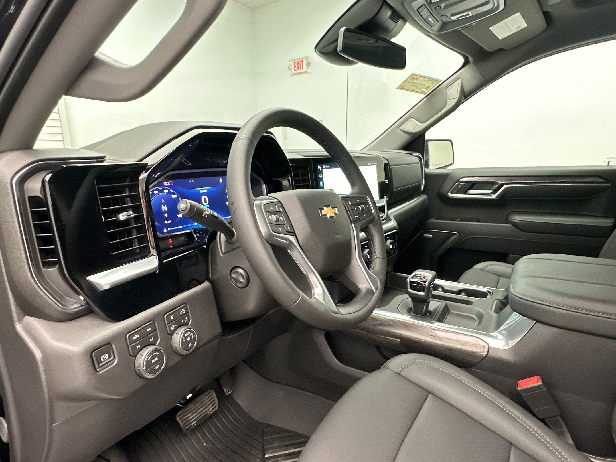 New 2026 Chevrolet Silverado 1500 LTZ AWD/4WD image 4