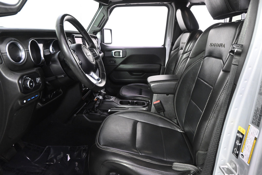 Used 2023 Jeep Wrangler Unlimited Sahara w/ Cold Weather Group AWD/4WD image 13