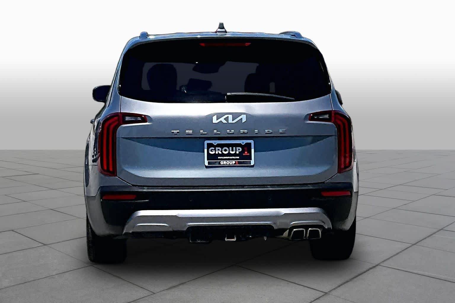 Used 2022 Kia Telluride EX w/ EX Premium Package FWD image 5