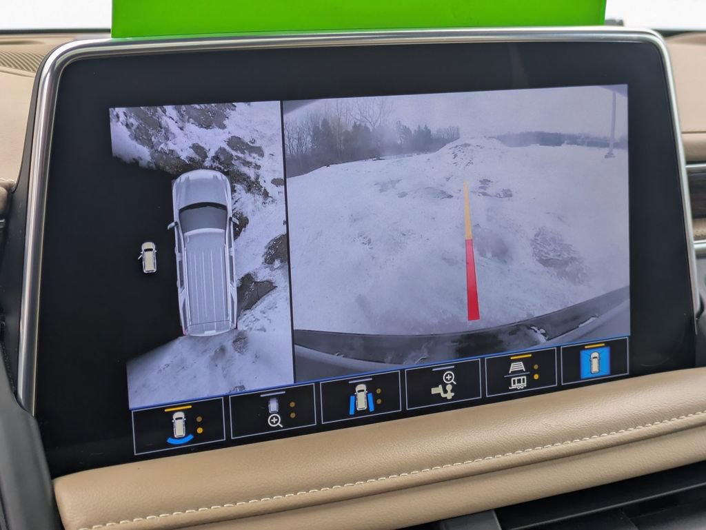 Used 2021 Chevrolet Tahoe Premier w/ Premium Package image 28