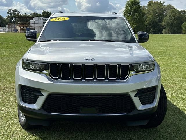 New 2025 Jeep Grand Cherokee Laredo X w/ Trailer Tow Package image 3