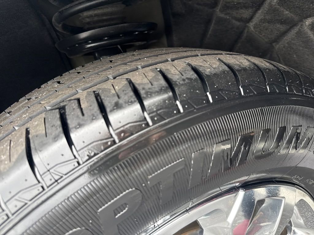 Used 2020 Chevrolet Traverse LT image 30