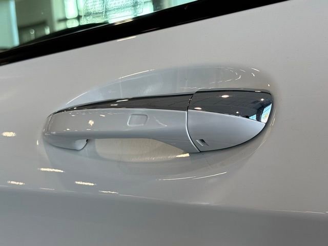 Used 2023 Mercedes-Benz GLC 300 4MATIC Coupe image 11