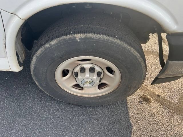 Used 2022 Chevrolet Express 2500 w/ Driver Convenience Package RWD image 12