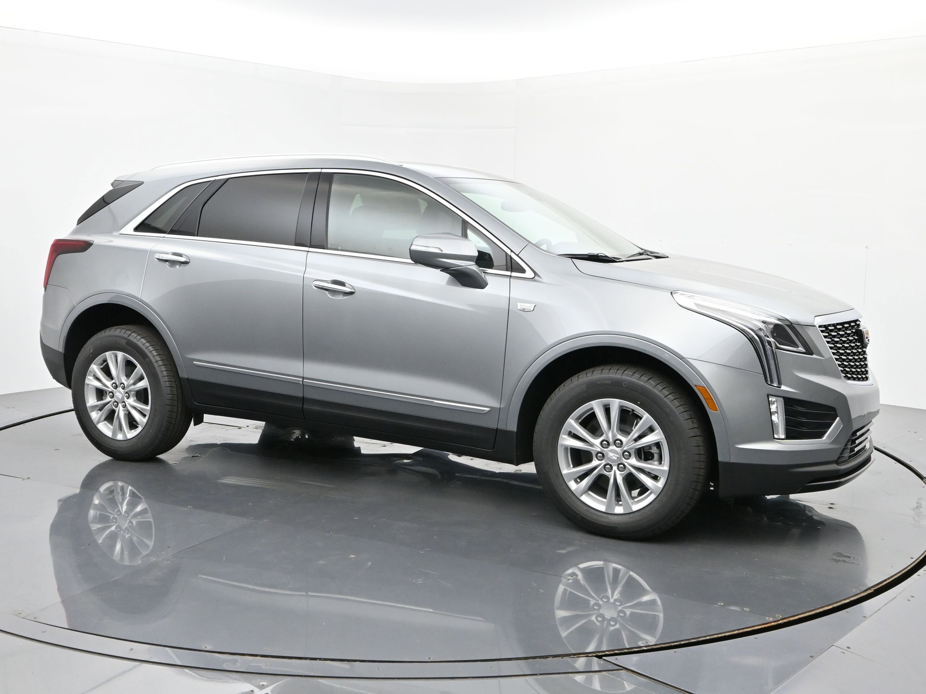 New 2025 Cadillac XT5 Luxury AWD/4WD image 7