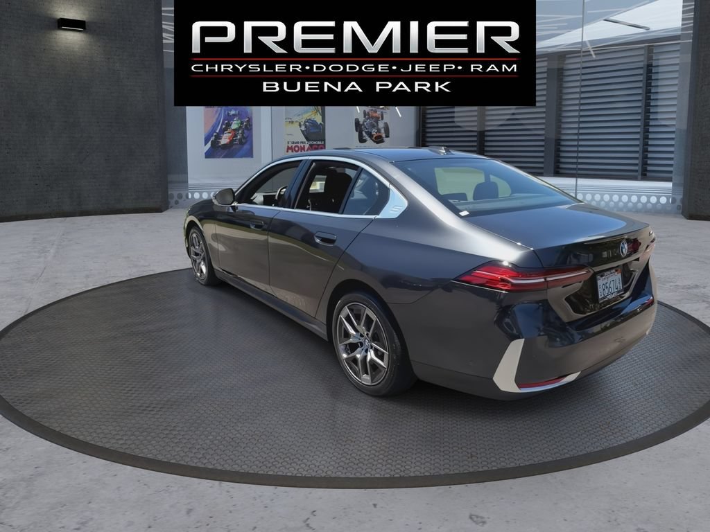 Used 2026 BMW 530i RWD image 6