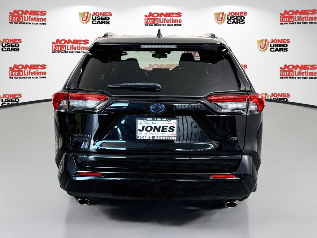 Certified 2021 Toyota RAV4 SE w/ Weather & Moonroof Package AWD/4WD image 15