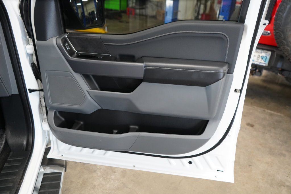 Certified 2025 Ford F150 XLT w/ Equipment Group 301A Standard RWD image 23