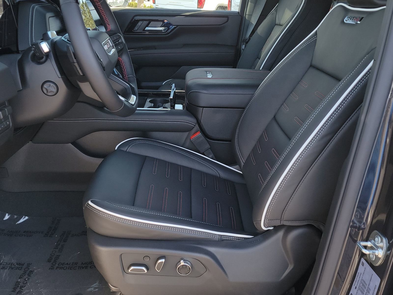 New 2026 GMC Yukon AT4 Ultimate AWD/4WD image 6