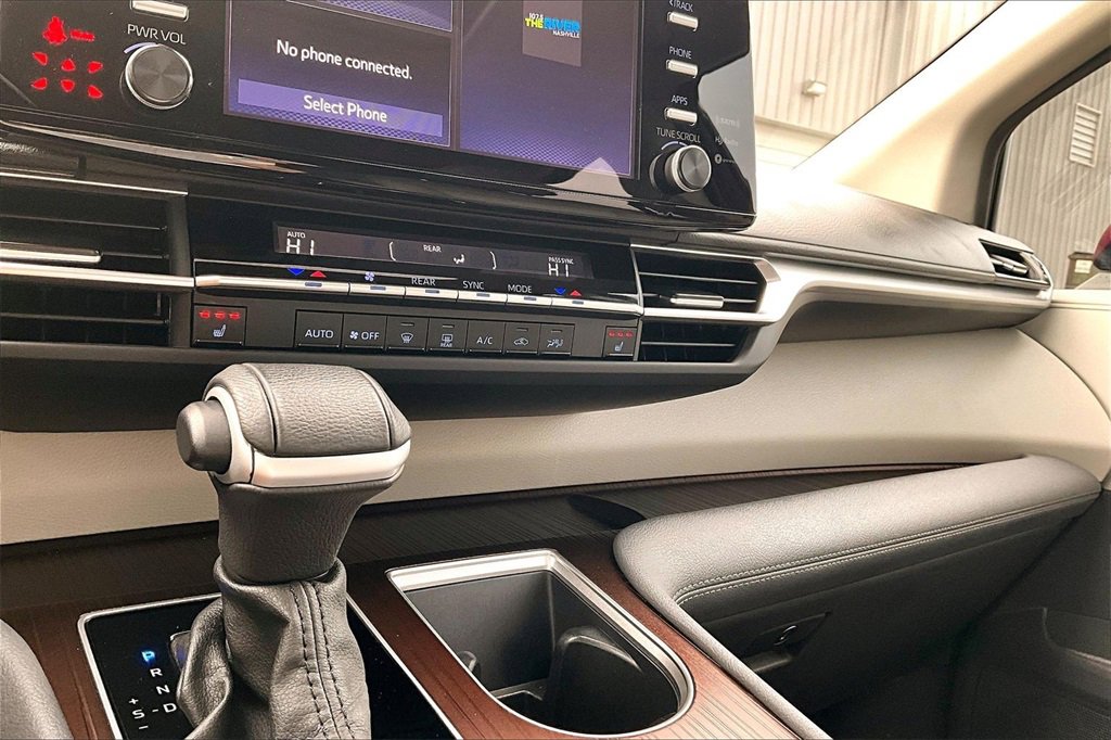 Certified 2024 Toyota Sienna XLE image 16