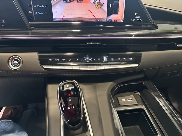 Used 2021 Cadillac Escalade Sport AWD/4WD image 11