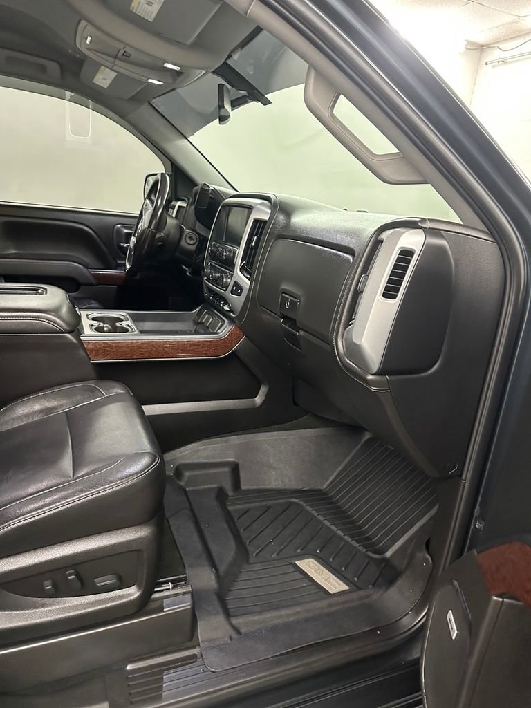 Used 2018 GMC Sierra 1500 SLT w/ SLT Premium Package image 35