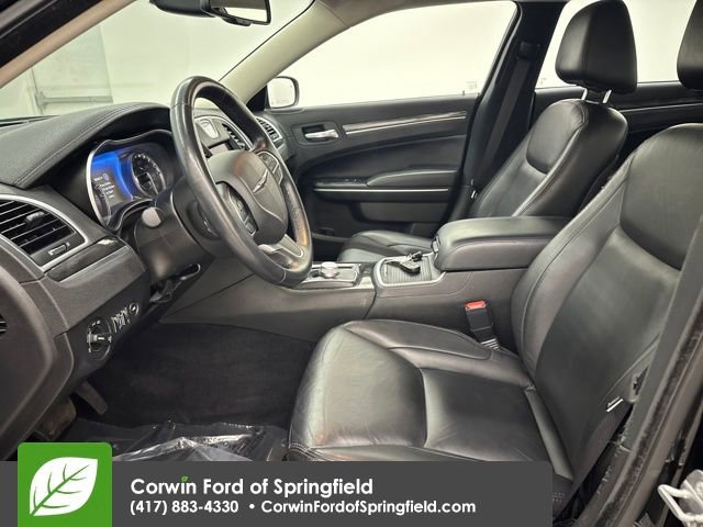 Used 2022 Chrysler 300 Touring L image 29