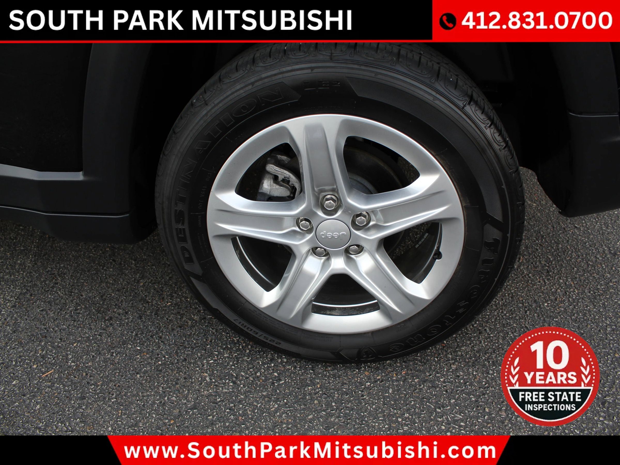 Used 2024 Jeep Compass Latitude w/ Convenience Group AWD/4WD image 31