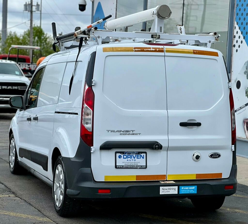 Used 2016 Ford Transit Connect XL FWD image 3
