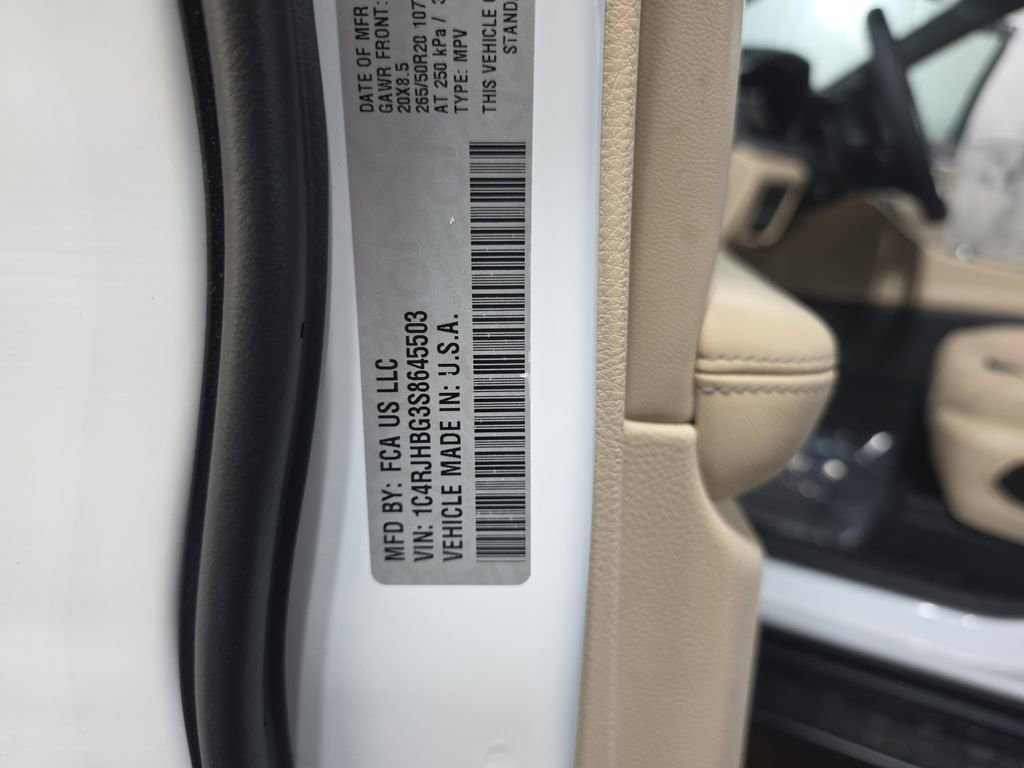 Used 2025 Jeep Grand Cherokee Limited w/ Luxury Tech Group II AWD/4WD image 39