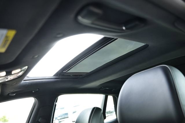 Used 2023 Genesis G90 3.5T image 25