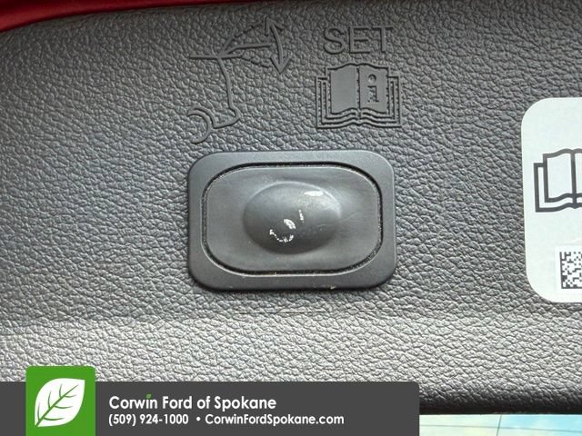 Used 2019 Ford Escape Titanium AWD/4WD image 21