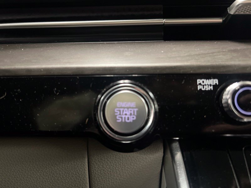 Certified 2024 Kia Carnival EX FWD image 27